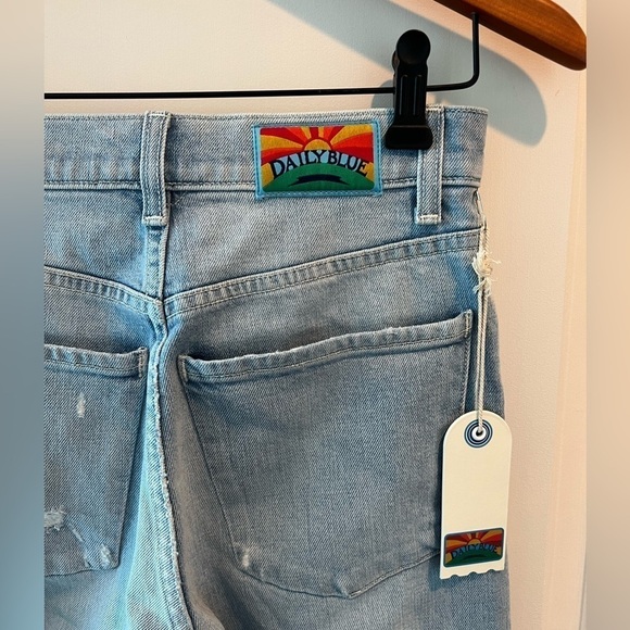 Daily Blue Hype Jean in DUST - Picture 5 of 16